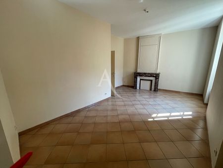 Location Appartement 2 pièces 63m² - Photo 4