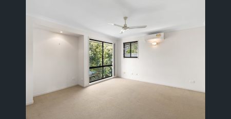Large Family Home At The Top of Buderim - Photo 4