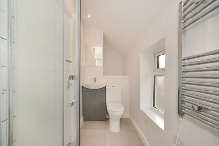 Semi-detached House to rent - Wyncham Avenue, Sidcup, DA15 - Photo 3