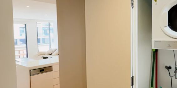 4 bed 2 bath - Photo 3