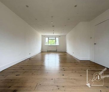 St. Dunstans Drive, Gravesend, DA12 - Photo 1