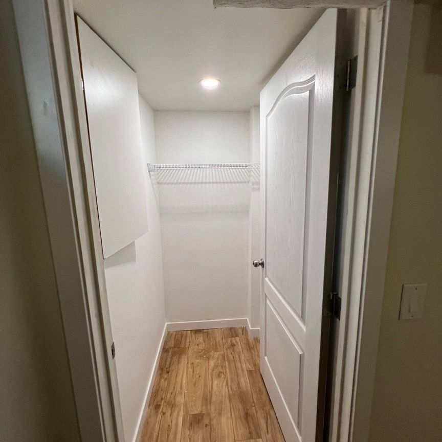 RENOVATED! 2 BDRM MAIN-BASEMENT!!! IN DOWNTOWN - Photo 1