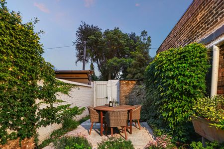 43 Kent Street, Newtown NSW 2042 - House For Rent | Domain - Photo 2