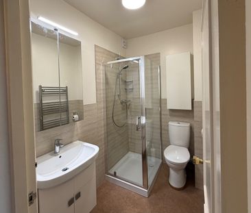 1 Bed Flat, Bedford Square, BN1 - Photo 5