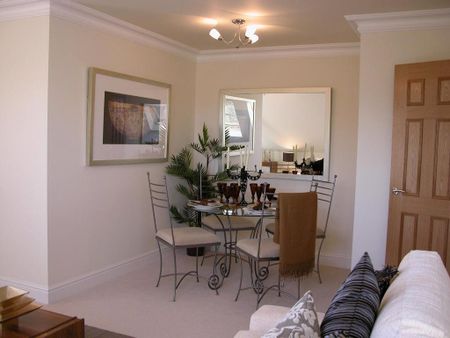 2 bedroom apartment to rent - Photo 3