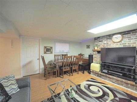 For Lease - 69 Samson Crescent, Toronto, Ontario - Photo 3