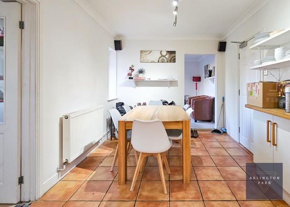 1 bedroom in a house share to rent - Photo 1