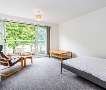 4 bedroom townhouse to rent - Photo 5