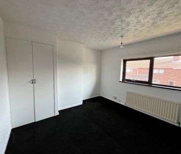 16 Coronation Road, Carrickfergus, BT38 7EX - Photo 4