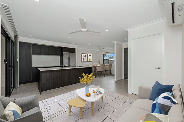 Neat & Low-Maintenance Duplex in a Quiet Mount Louisa Court! - Photo 1