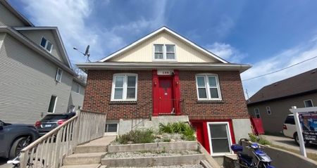 156 Dunlop St, #1 Barrie | $1250 per month | Utilities Included - Photo 4