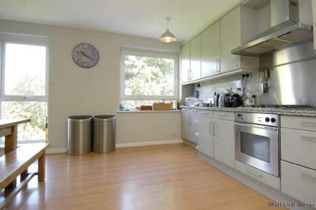 5 bedroom property to rent in London - Photo 3