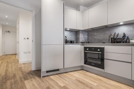 2 bedroom flat to rent - Photo 2