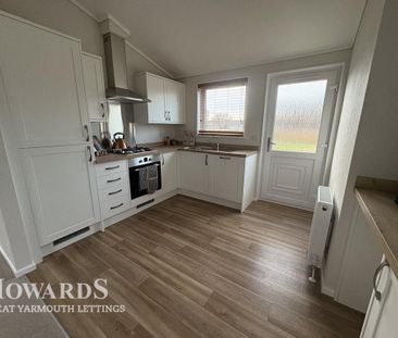 2 bedroom park home to rent - Photo 5