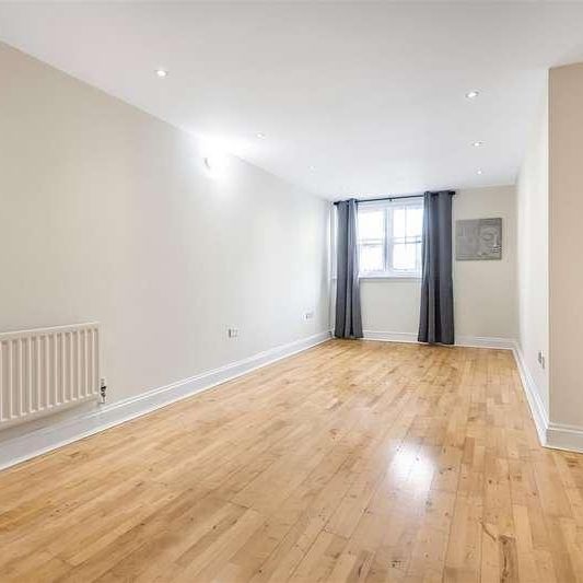 Perry Court, Kingston Upon Thames, KT2 - Photo 1