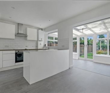 3 bedroom terraced house to rent - Photo 4