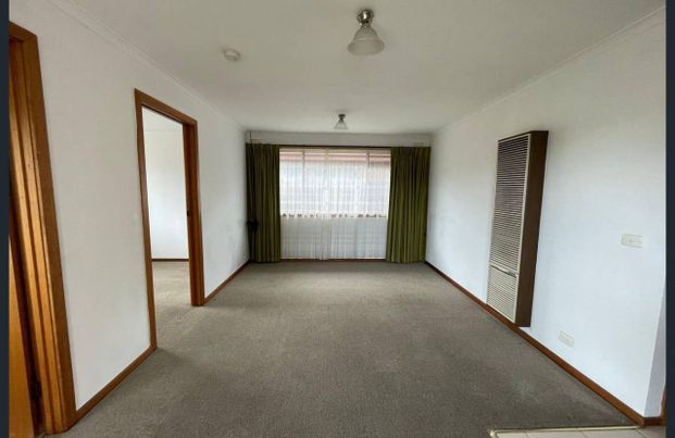 FAMILY HOME | GREAT LOCATION | - Photo 1