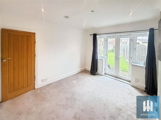 4 bedroom semi-detached house to rent - Photo 1