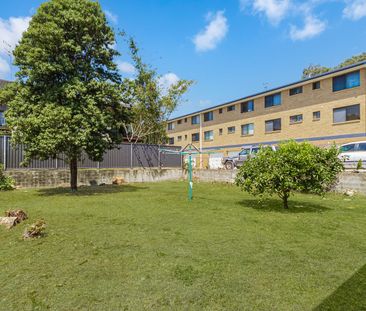 Neat 2-Bedroom Duplex in the Heart of Tweed Heads South - Photo 6