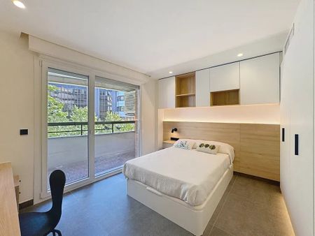 Calle Cuatro Amigos, Madrid, Community of Madrid 28029 - Photo 2