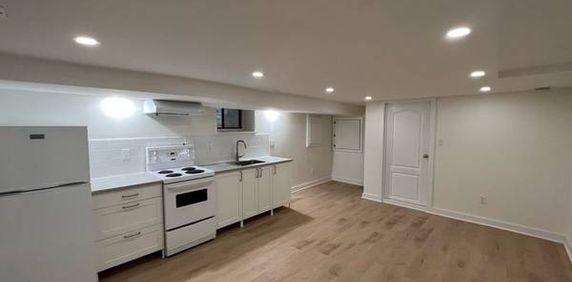 1 Bedroom Basement Apartment for Rent - Photo 2