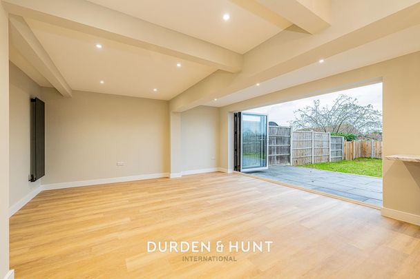 Woodland Way, Ongar, CM5 - Photo 1