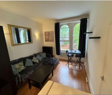 1 bedroom flat to rent - Photo 6