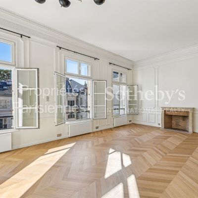 Appartement à louer à Paris 8Ème - Photo 1