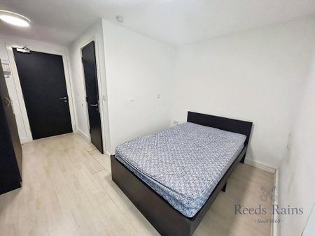 Studio to rent - Photo 2