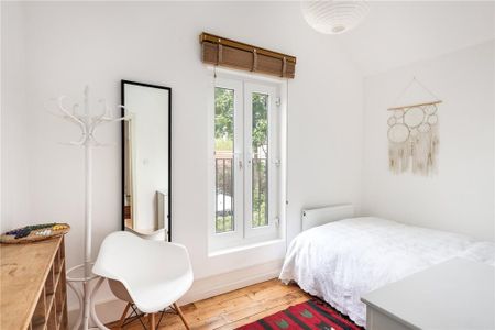 3 bedroom semi-detached house to rent - Photo 5