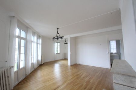 Location Appartement 4 pièces 106m² LA CHARITE SUR LOIRE 58400 - Photo 2