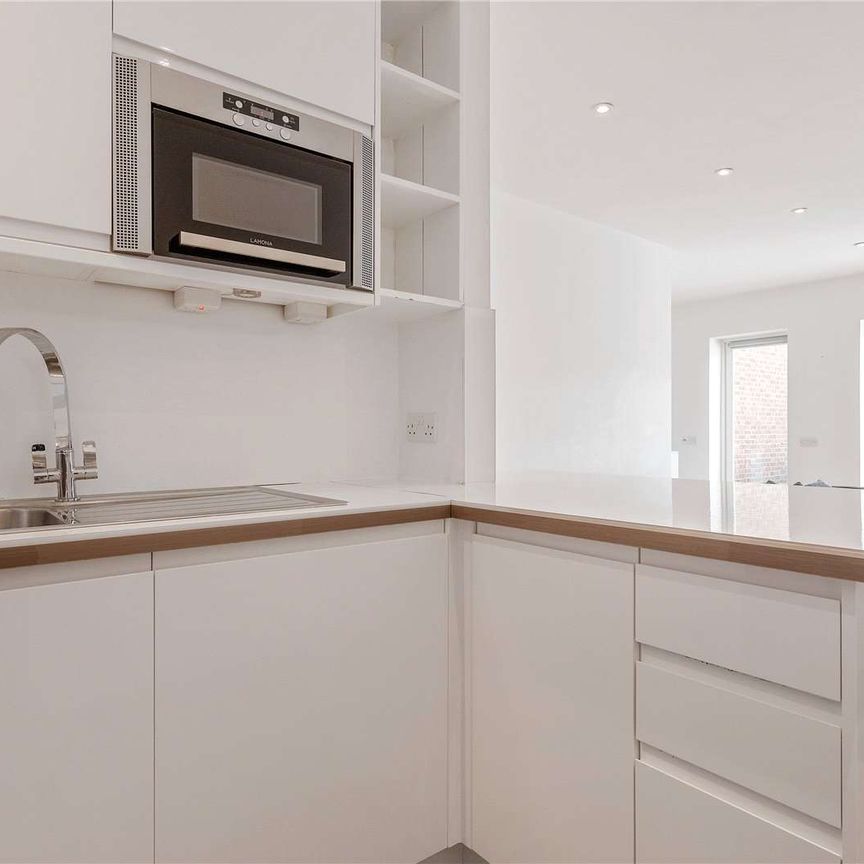 Caledonian Road, Barnsbury, Islington, London, N1 1ED - Photo 1