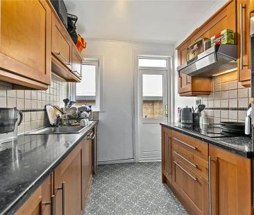 2 bedroom maisonette to rent - Photo 5