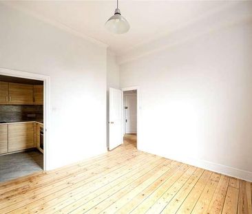 St. Charles Square, London, W10 - Photo 1