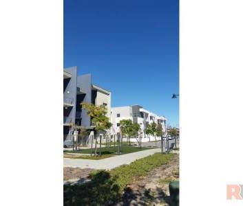 Conveniently Located Central Park Ellenbrook Apartment - Photo 2
