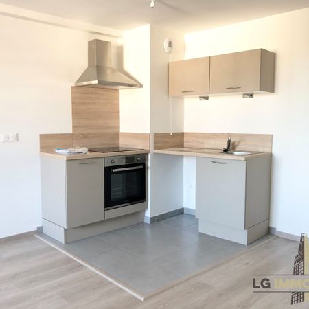 COMPIEGNE COMPIEGNE - TYPE 2 AVEC PARKING - Photo 3