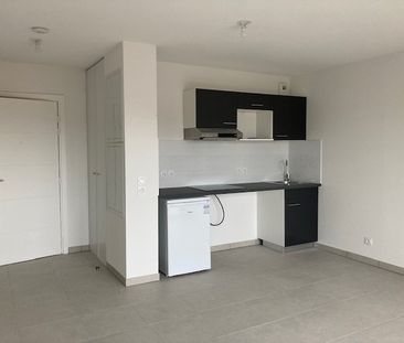 Location Appartement 2 pièces 41m² - Photo 3