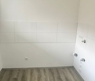Schöne 2-Zimmer-Wohnung mit Balkon und Tageslichtbad - Foto 4