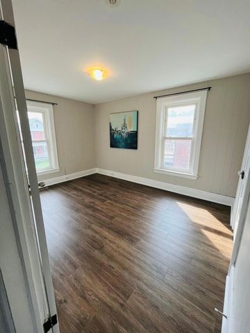 For Lease - 24 CATHARINE Street, Belleville, Ontario - Photo 2