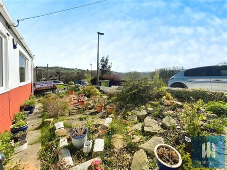 Chapel Close, Berry Brow, Huddersfield, HD4 - Photo 2