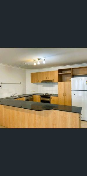 2/13 Lichfield Street, Victoria Park, WA 6100 - Photo 1