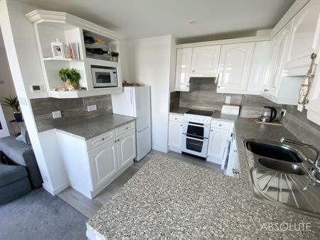 2 bed ground floor flat to rent in Marina Drive, Brixham, TQ5 - Photo 5