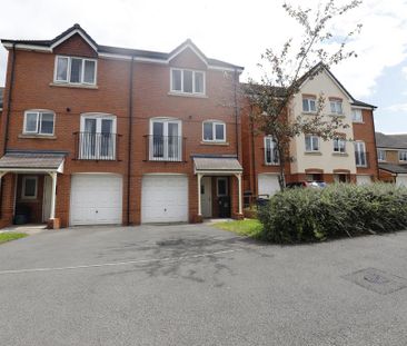 4 bedroom mews to rent - Photo 2