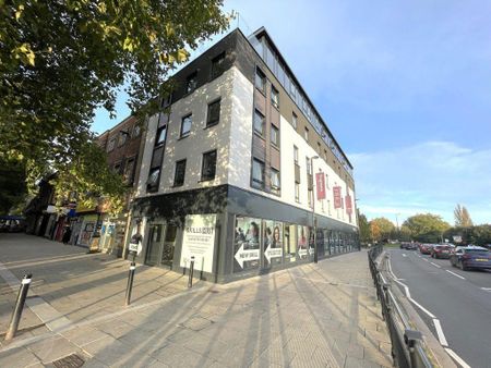 1 bedroom in a house share to rent - Photo 5