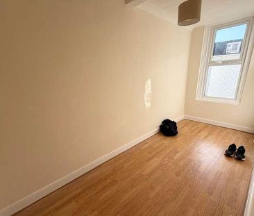 Crescent Road, Worthing, BN11 - Photo 4