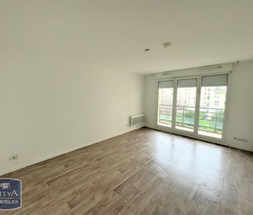 Location Appartement 3 pièces 55m² LILLE 59000 - Photo 2