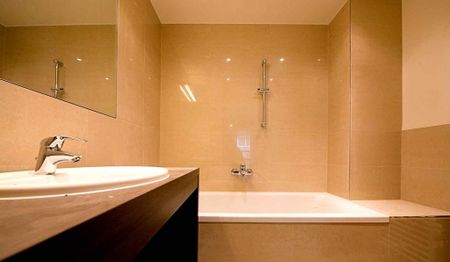 Super-schicke Neubauwohnung mit idealer Aufteilung - Photo 4