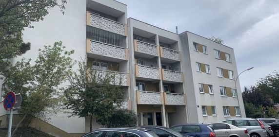 Gemütliche unbefristete 2-Zimmer-Wohnung mit Loggia in St. Pölten! - Photo 2