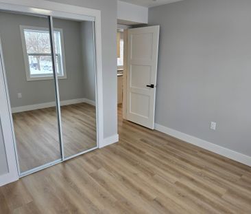 For Lease - 241 Darling Street Unit# 1, Brantford, Ontario - Photo 2