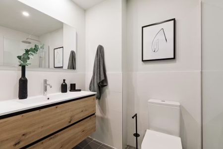 Ronda de Sant Pere, Barcelona, Catalonia 08010 - Photo 4